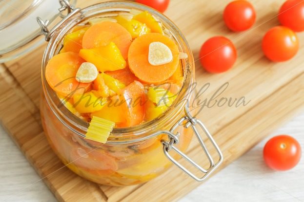 Glass jar with stewed vegetables – Stock photos from around the world