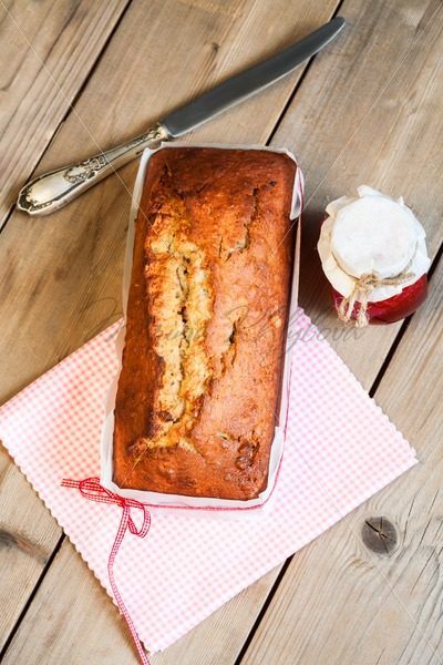 Packed banana bread on the wooden table – Stock photos from around the world